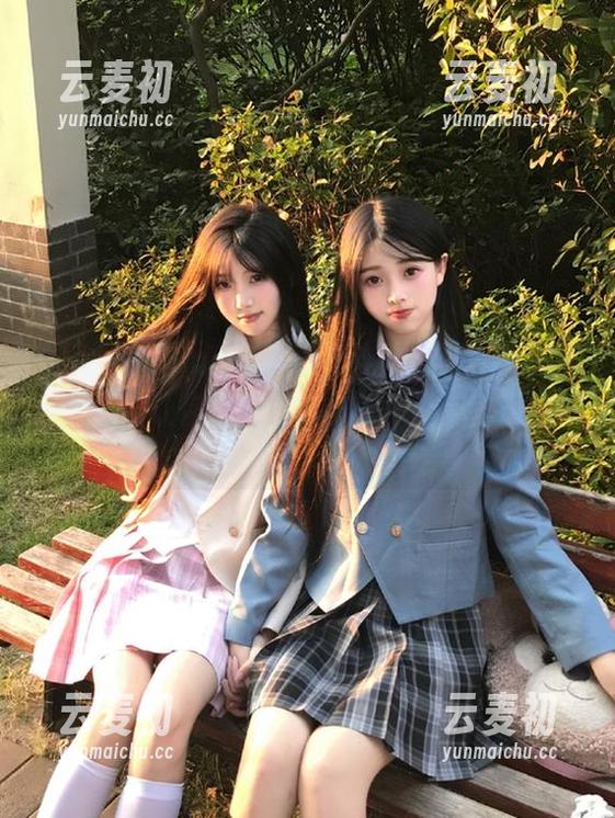 秀人网 - Jennifer小若连体衣写真图包，免费下载让你感受时尚与艺术的完美融合！.txt
