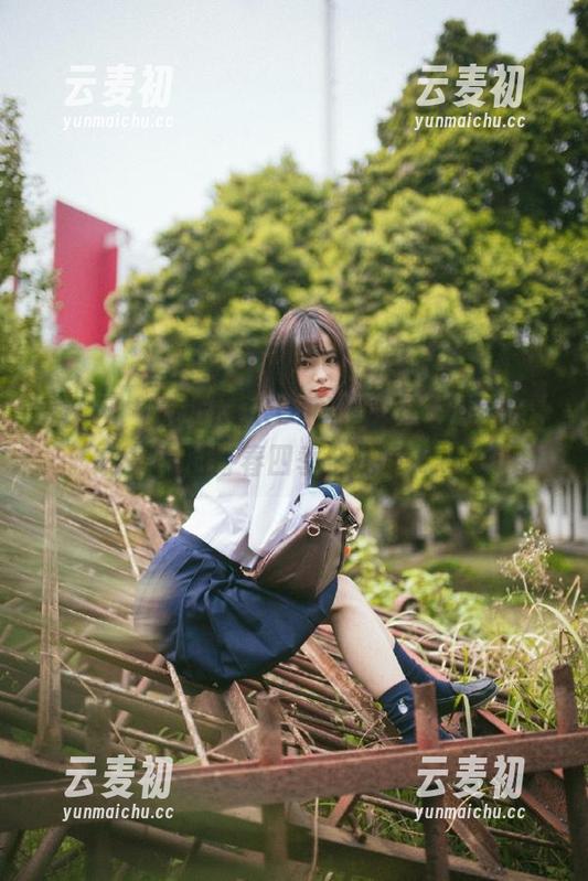 秀人网 - 走近KOKO可可少女，无圣光图集中的青春四季全记录.txt