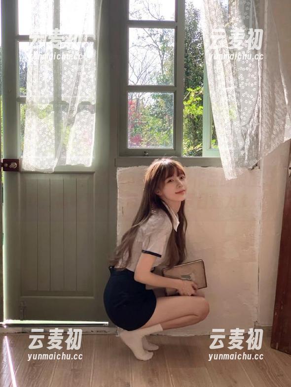 秀人网 - 七七kiko夏日摄影作品的原图分享：福利不断，带你领略夏日魅力.txt