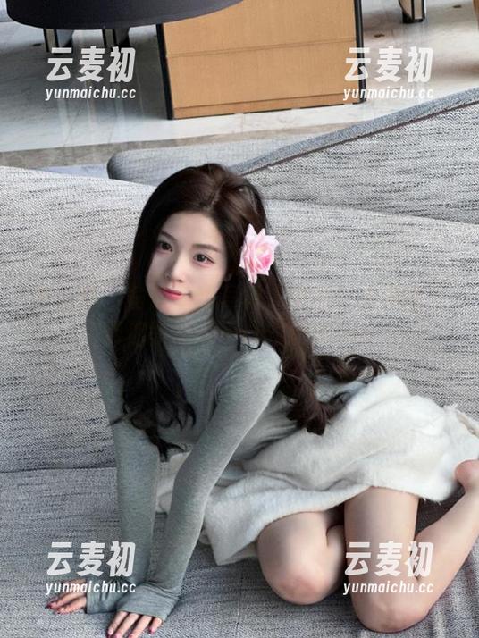 秀人网 - 俞漫蕾丝写真大放送：免费图片带你领略不一样的风情.txt