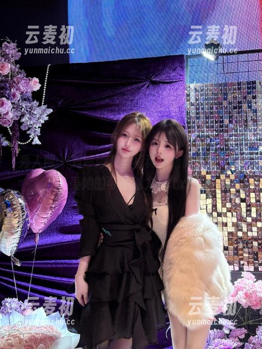 秀人网 - 刘婷婷灰丝写真集新鲜上线，感受她的可爱魅力！.txt