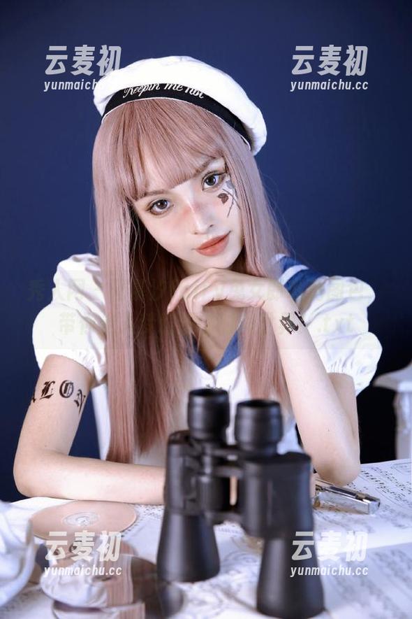 秀人网 - 周慕汐fairy兔女郎私房图包，带你走入梦幻般的时尚世界！.txt