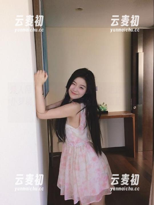 秀人网 - 娜比的最新作品集：走进她的女仆梦境，感受那份无与伦比的温柔与魅力！.txt