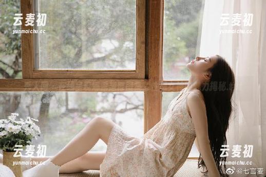 秀人网 - 在线呈现娜露翘臀图集，性感女神的魅力揭秘.txt