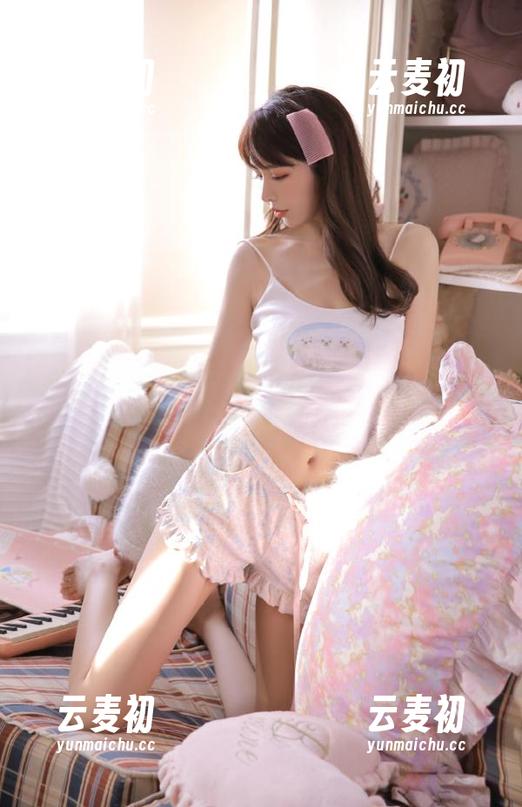 秀人网 - 小肉肉咪免费肉丝写真合集，探索不一样的视觉享受！.txt