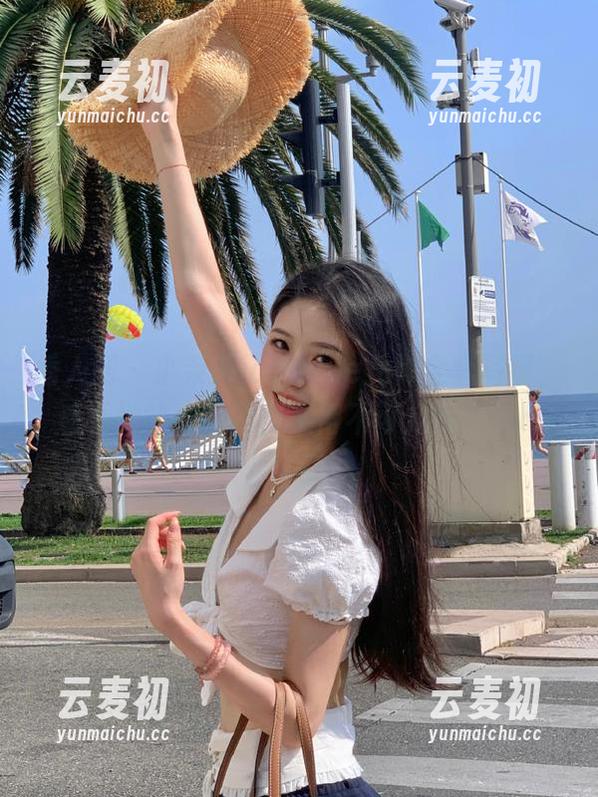 秀人网 - 小茉莉jasmine女神全套写真，看看她的作品如何美得不可方物！.txt