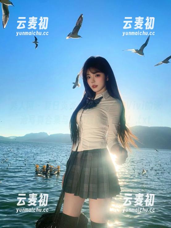 秀人网 - 夏日炎炎，来看看慧敏Vivi的泳池写真合集与图包展现的美丽！.txt