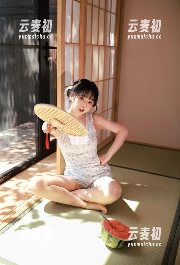 秀人网 - 抖娘利世长腿写真精选解析：如何拍出高级感与美感.txt