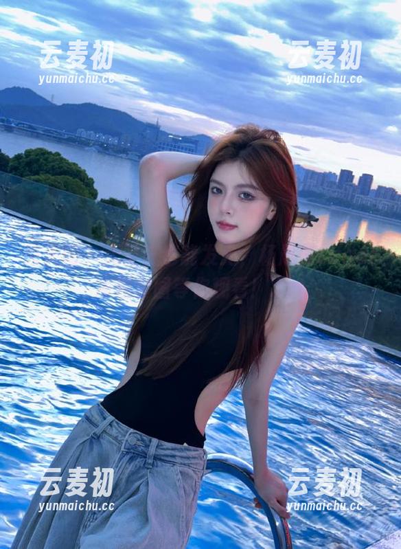 秀人网 - 无圣光也能发光，杨晨晨sugar瑜伽套图等你观看！.txt