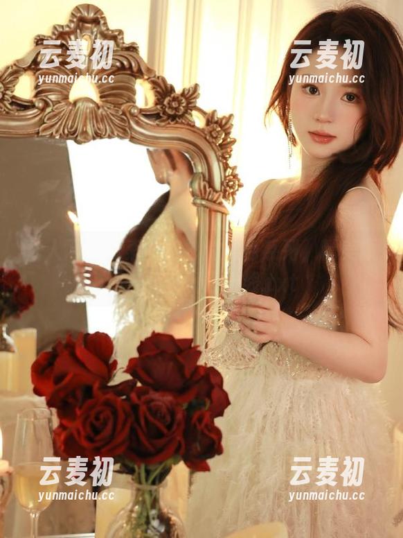 秀人网 - 探索林悠悠的黑色系列，精美原图与图包现已上线.txt
