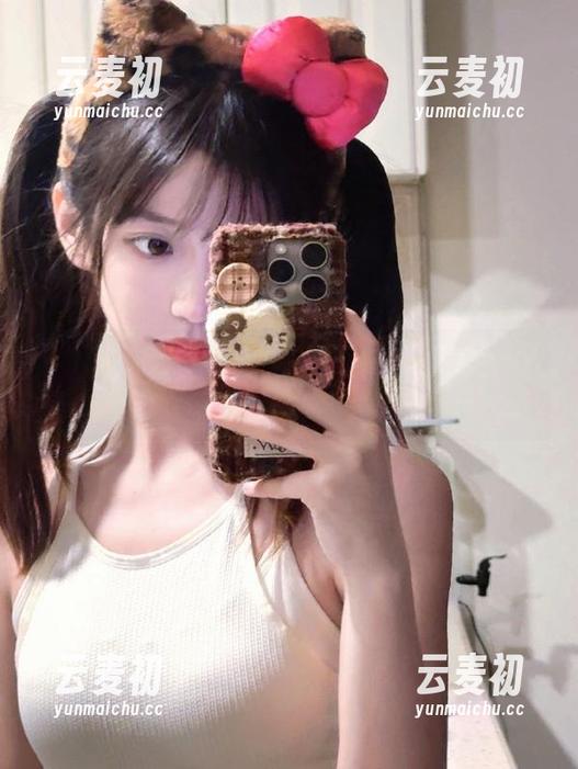 秀人网 - 甜美的林文文yooki私拍，婚纱写真展现出纯真与美丽！.txt