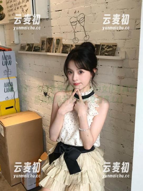 秀人网 - 免费享受瑞莎Trista女仆写真艺术，缔造独属于你的视觉盛宴.txt