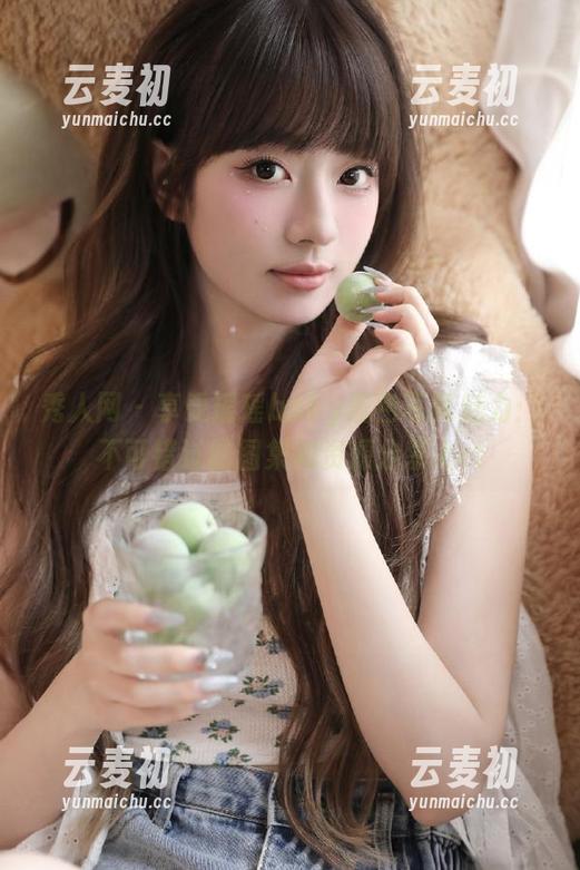 秀人网 - 享受瑶瑶baby黑色写真魅力：不可错过的图集和资源分享.txt