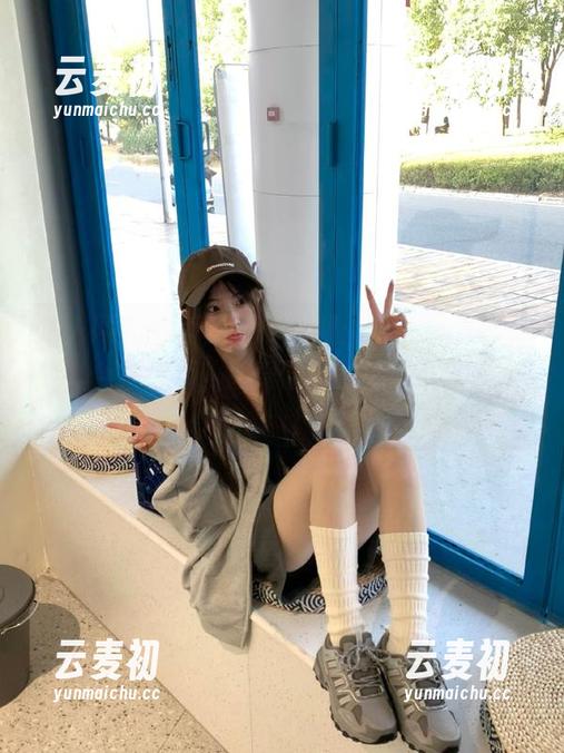 秀人网 - 充满梦幻的一刻：“言沫蕾丝”写真合集更新，感受蕾丝的浪漫与深情！.txt