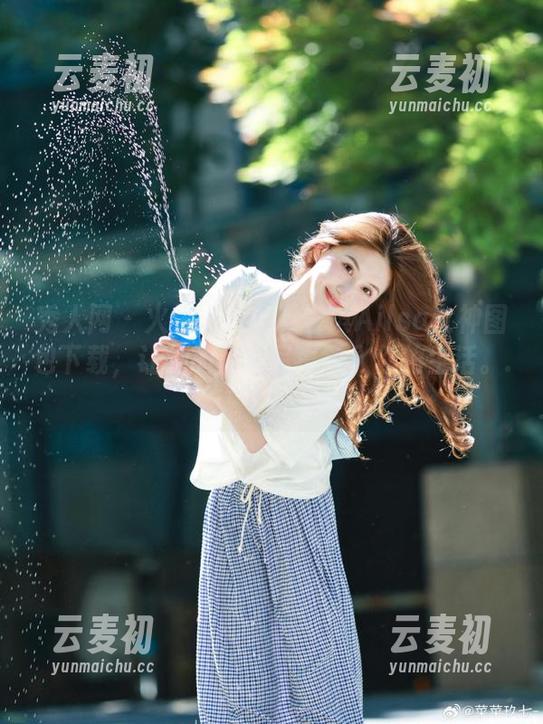 秀人网 - 火热上线！谭睿琪Ailsa女神图包下载，让她的优秀写真融入你的生活。.txt