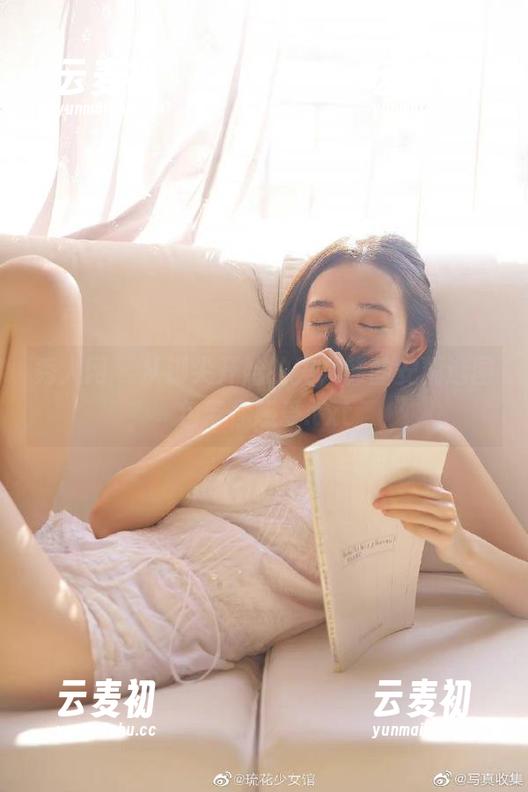 秀人网 - 从脚尖开始的美，韩静安精选图包带你感受.txt