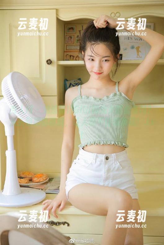 秀人网 - 见过黄婧GIGI的兔女郎合集吗？从头到脚的萌翻，让人忍不住想收藏！.txt