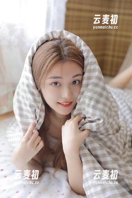 紧急企划 - 悠然自得的小恩，高清比基尼图册让你享受阳光与海浪的完美结合！.txt