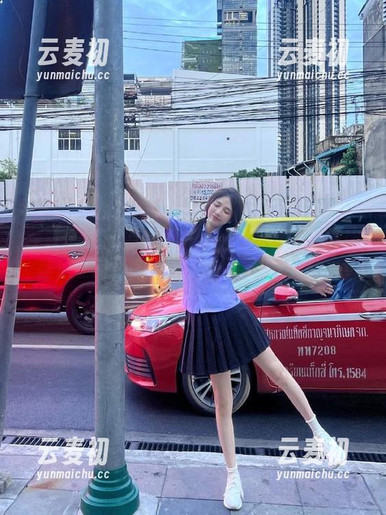 紧急企划 - 精美原图分享：樱樱樱可在比基尼里的迷人姿态，你绝不能错过.txt
