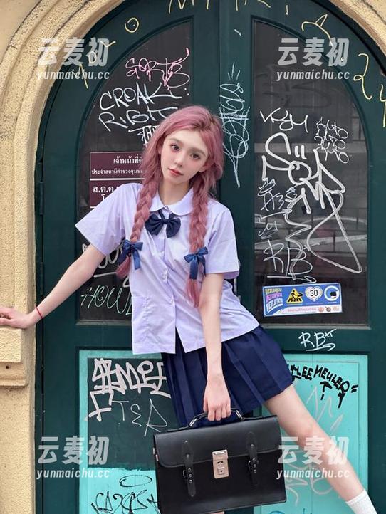 纳丝摄影 - 体验定制化舒怡白色写真，感受温柔与优雅的美学碰撞.txt