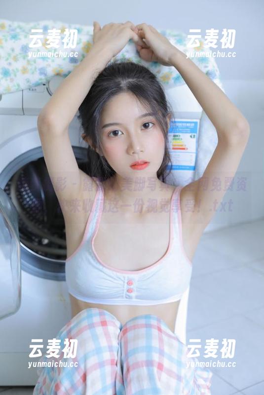 绮梦摄影 - 露露的美脚写真，全网免费资源，快来收藏这一份视觉享受！.txt