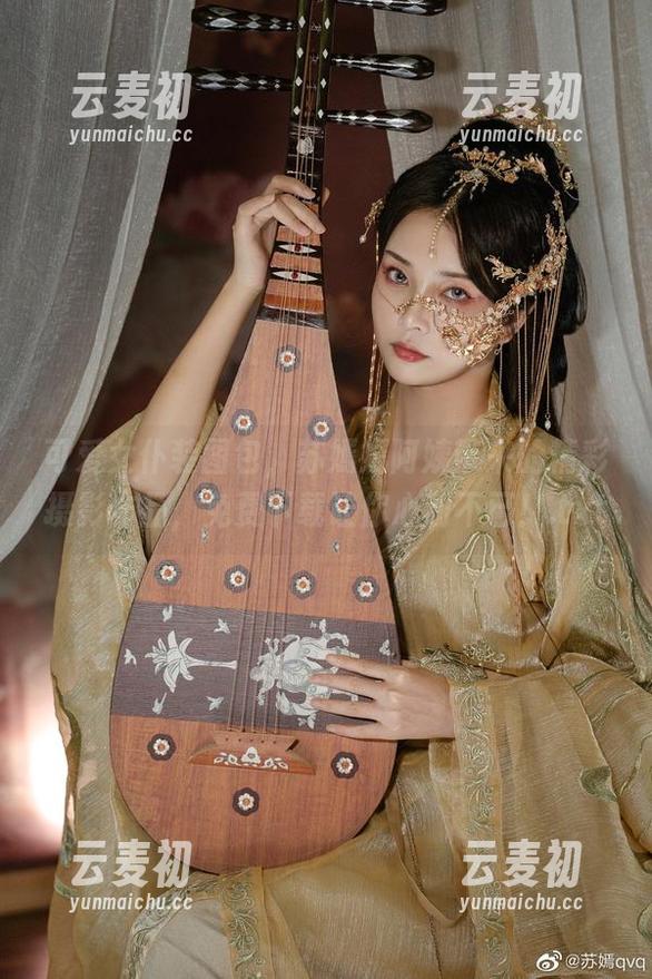 可爱女仆装图包，苏嫣嫣阿姨带来的精彩摄影作品，免费下载让你心动不已！.txt
