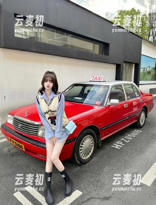 蜜桃社 - 迷人泳装美图：杏子的夏日写真，欢迎下载与分享！.txt
