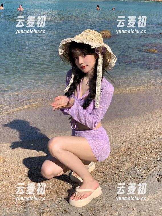 蜜桃社 - 美绪的裤里丝时尚探索之旅：独特风格的写真图片合集.txt