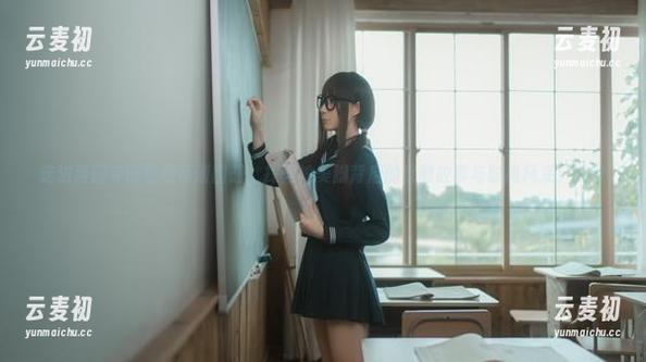 走进西园寺南歌的高清图册，探索她美脚背后的优雅故事与时尚风采！.txt