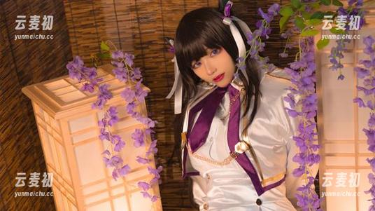 独特风格，华丽写真：起起子vvvvCos大凤魅魔照片合集值回票价.txt