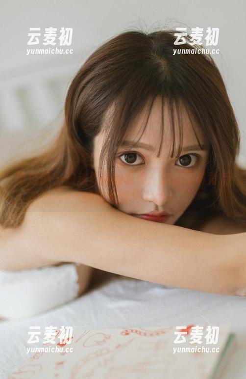 雅拉伊 - 逾越界限的蓉蓉：违禁写真背后的精彩图片.txt