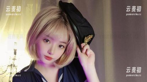 狂热更新！雯妹不讲道理豹纹女郎的图片集，展现无与伦比的时尚魅力！.txt