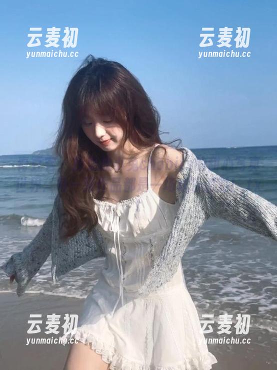 青豆客 - 探索歆小兔chobits的甜心写真世界：每一张作品都是一场欢乐派对！.txt