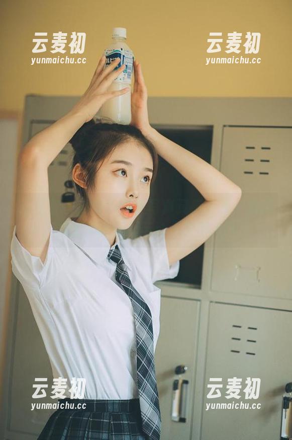 青豆客 - 颜美汐天使写真灵感合集：捕捉她的美丽瞬间与动人故事.txt