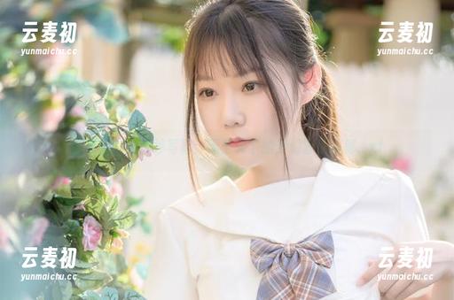 香草喵露露婚纱写真：无圣光下的梦幻套图探秘.txt