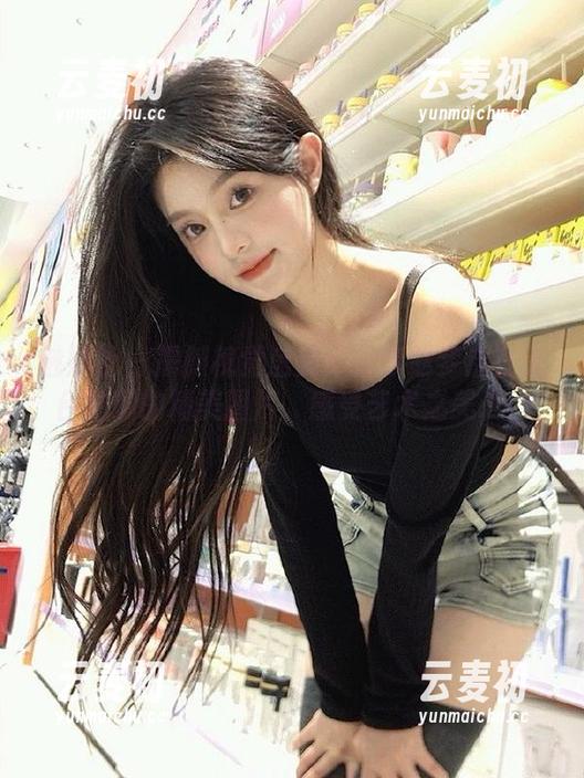 魅妍社 - 震撼视觉盛宴：分享赵梦洁在天台拍摄的精美图片，感受艺术之美.txt